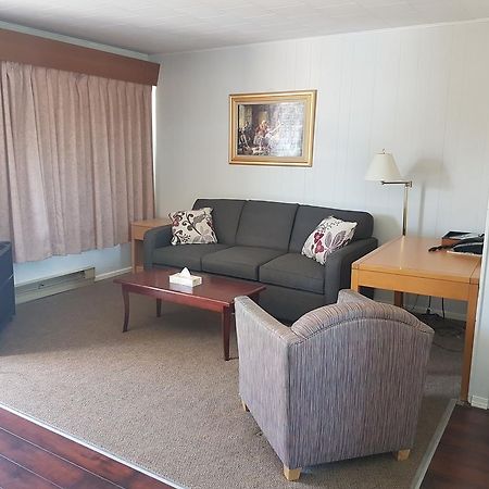 A-1 Alberni Inn 포트알버니 외부 사진
