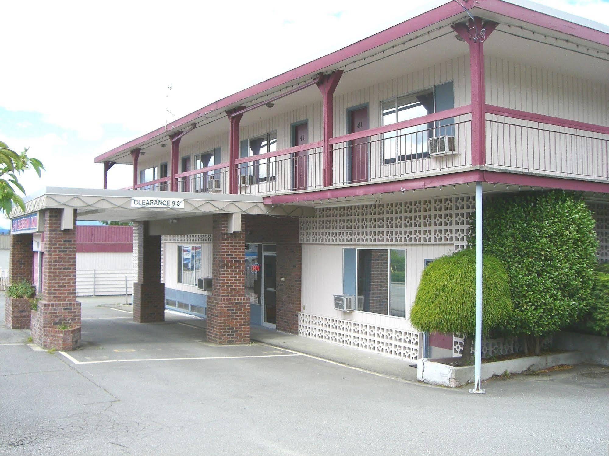 A-1 Alberni Inn 포트알버니 외부 사진