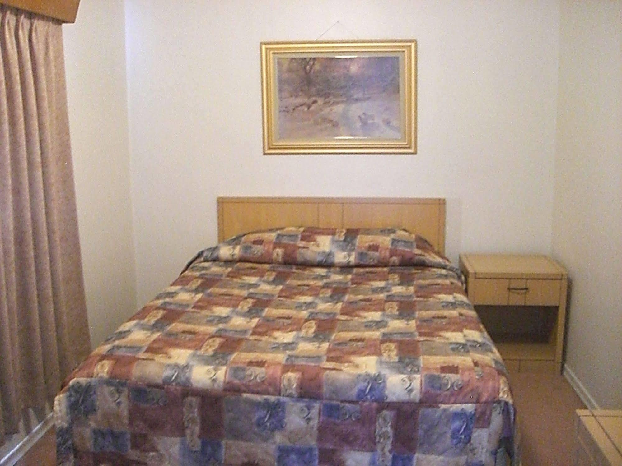 A-1 Alberni Inn 포트알버니 외부 사진