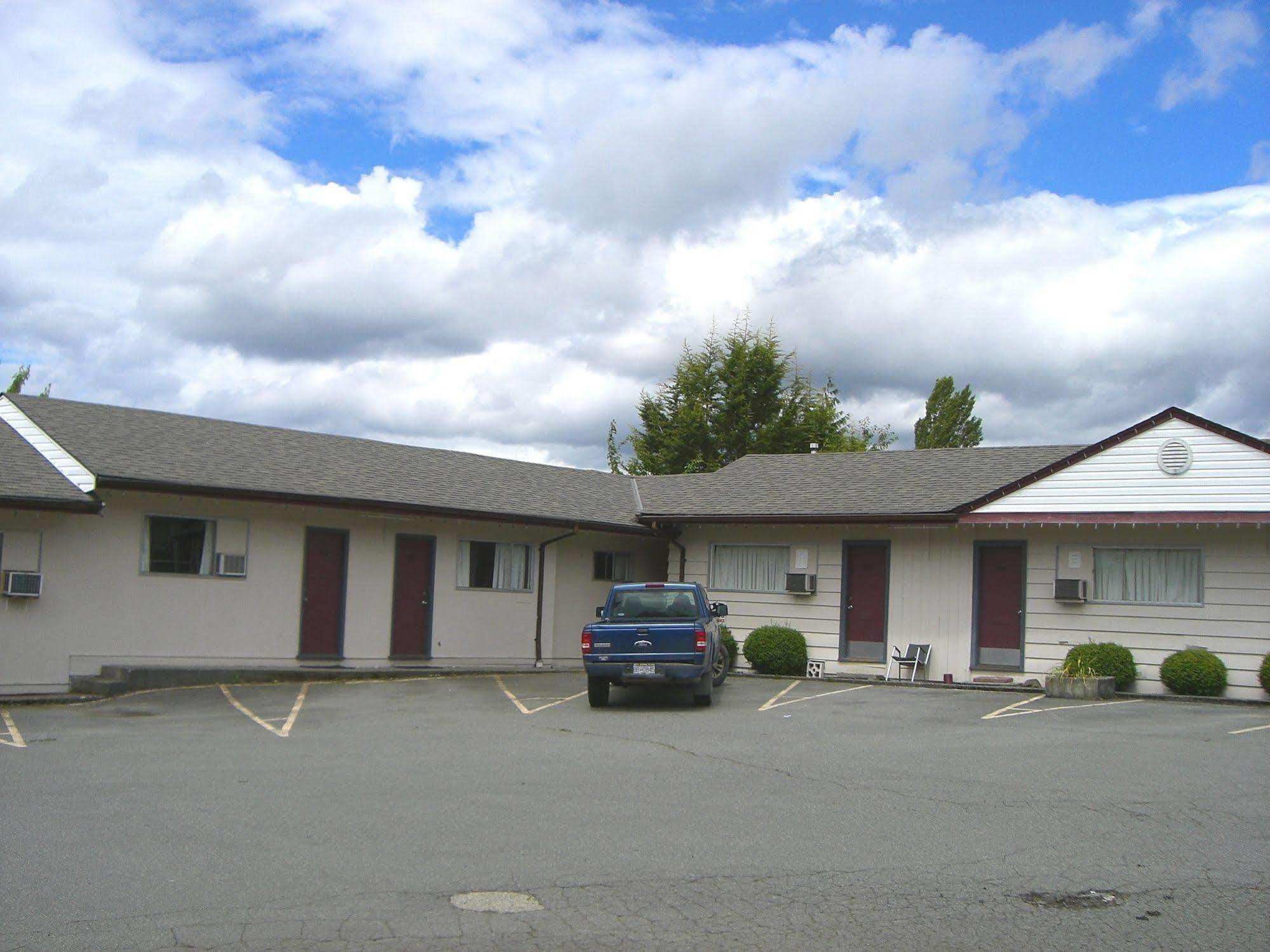 A-1 Alberni Inn 포트알버니 외부 사진