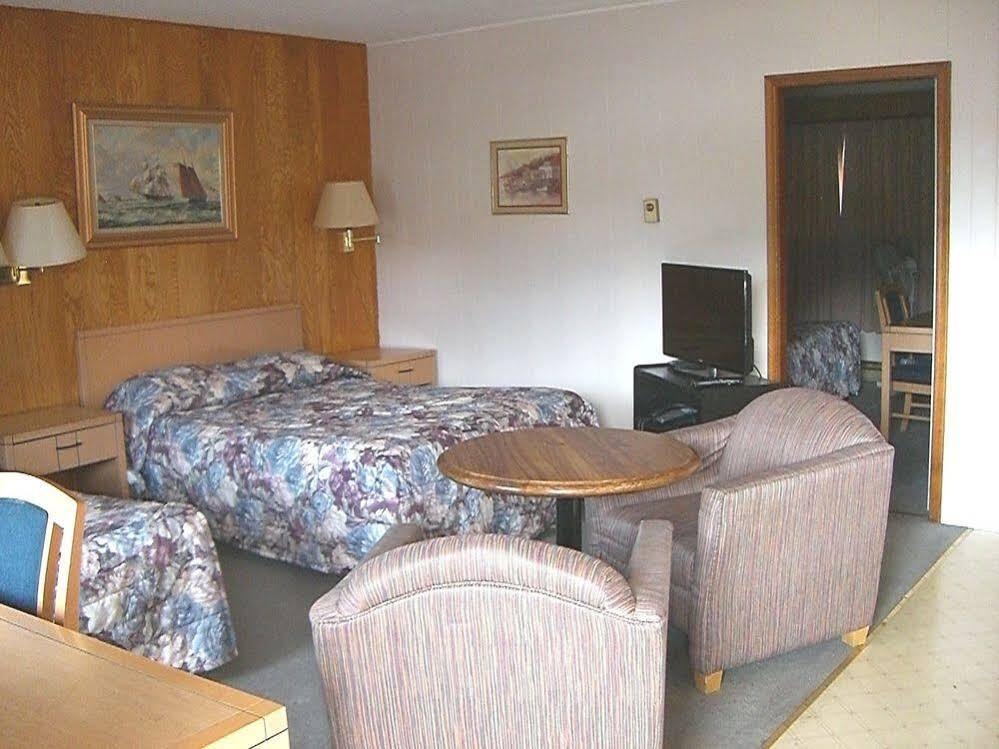 A-1 Alberni Inn 포트알버니 외부 사진
