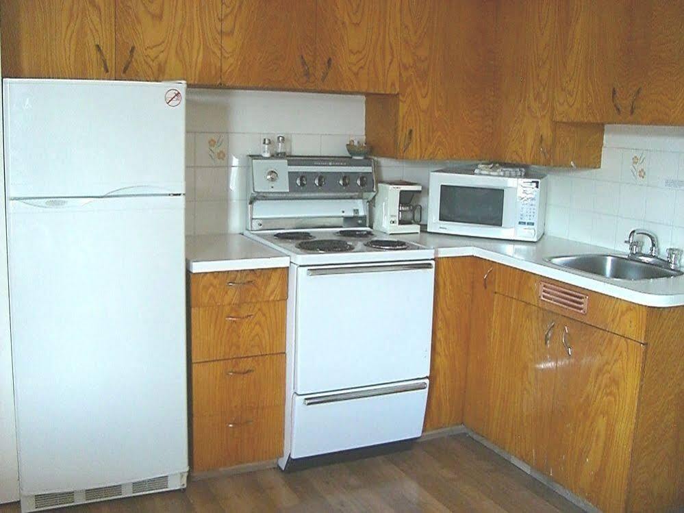 A-1 Alberni Inn 포트알버니 외부 사진